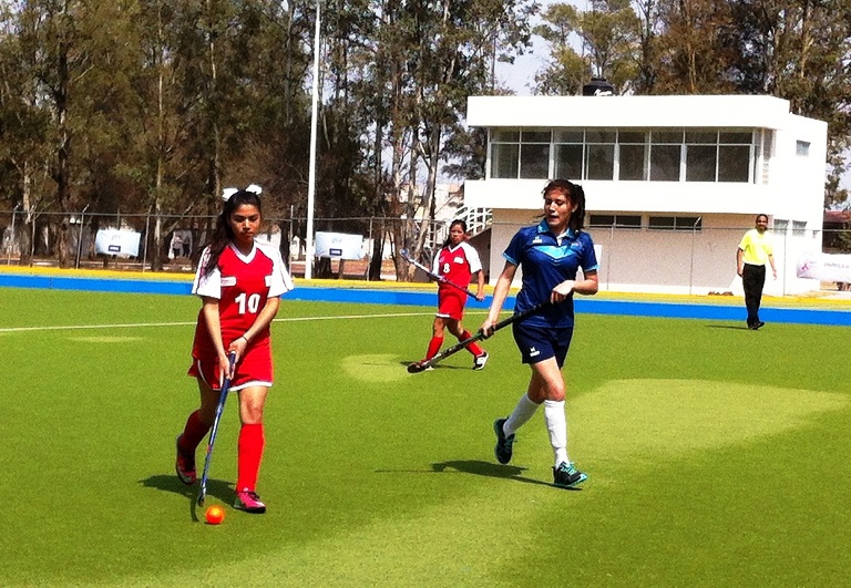 Gana equipo tlaxcalteca femenil de Hockey a Puebla