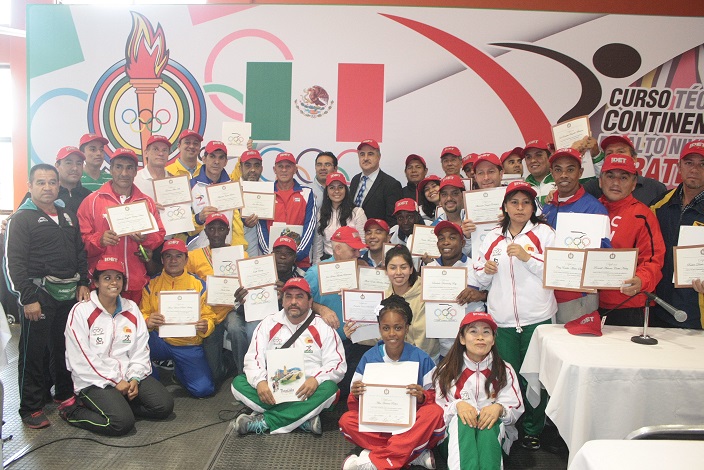 Finaliza curso continental de Karate Do