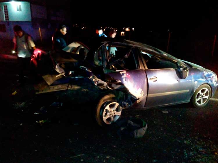 Un menor lesionado en choque registrado en la autopista Tlaxcala-San Martín