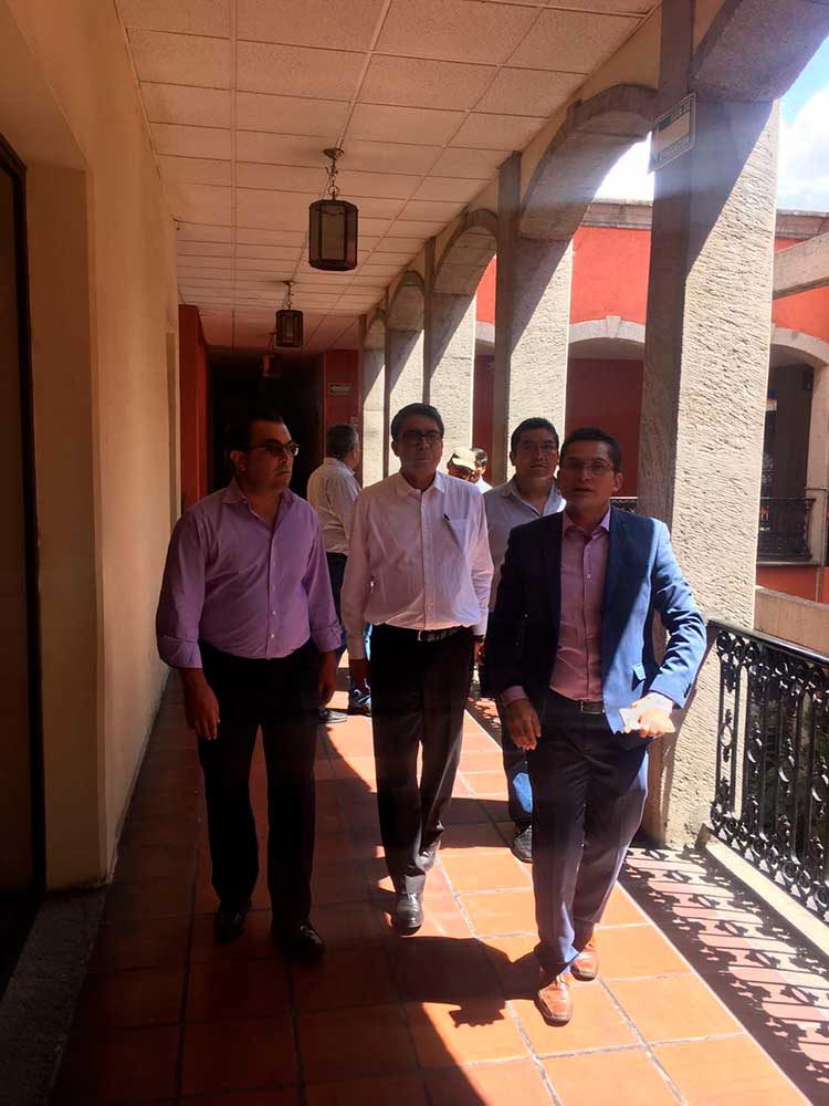 Recorrido e  inspección en las instalaciones del palacio legislativo