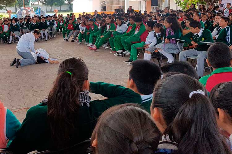 Orienta IEM a mil 400 estudiantes en prevención de violencia de género