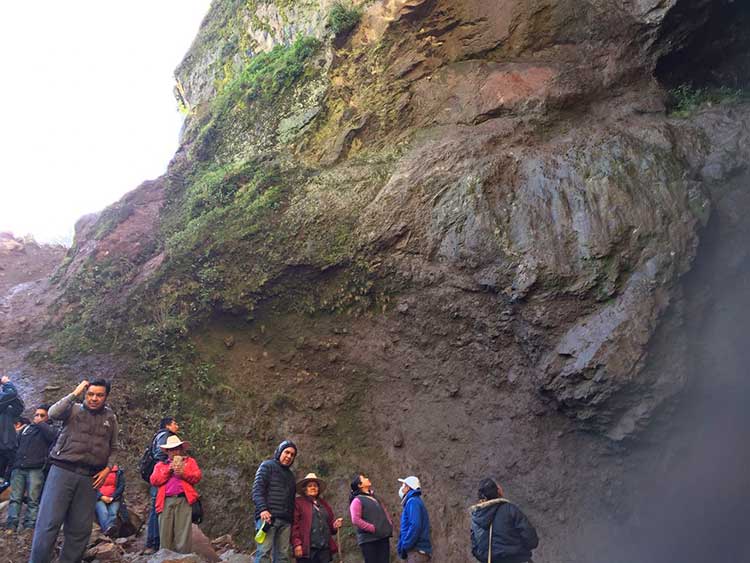 Supervisa Alcalde de Ixtenco nacimientos de agua en la Malinche