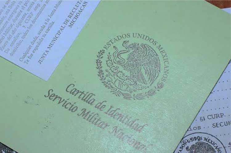 Entrega cartillas del servicio militar el Ayuntamiento de Tlaxcala