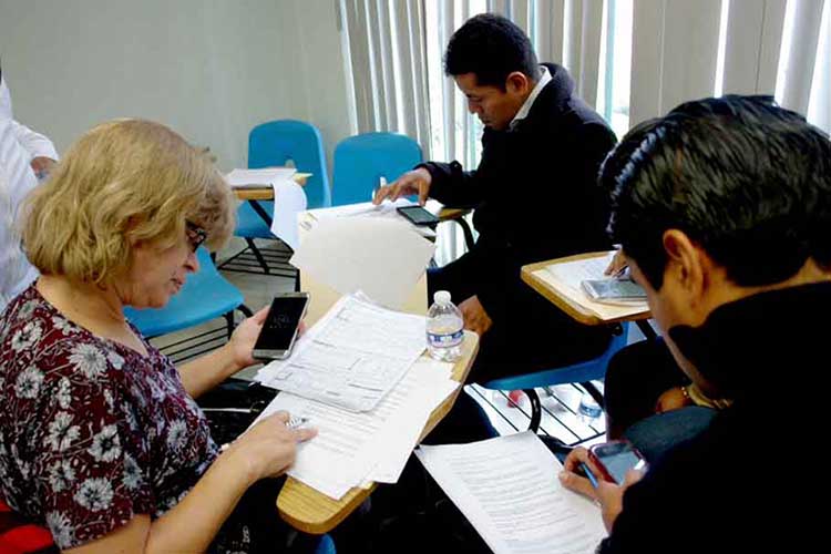 Se capacitan médicos y enfermeras de SESA en salud materna