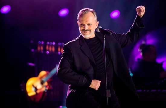 Miguel Bosé celebrará el amor con concierto en el Zócalo