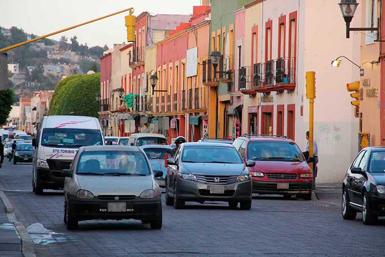 Retira SECTE servicio irregular de transporte de pasajeros