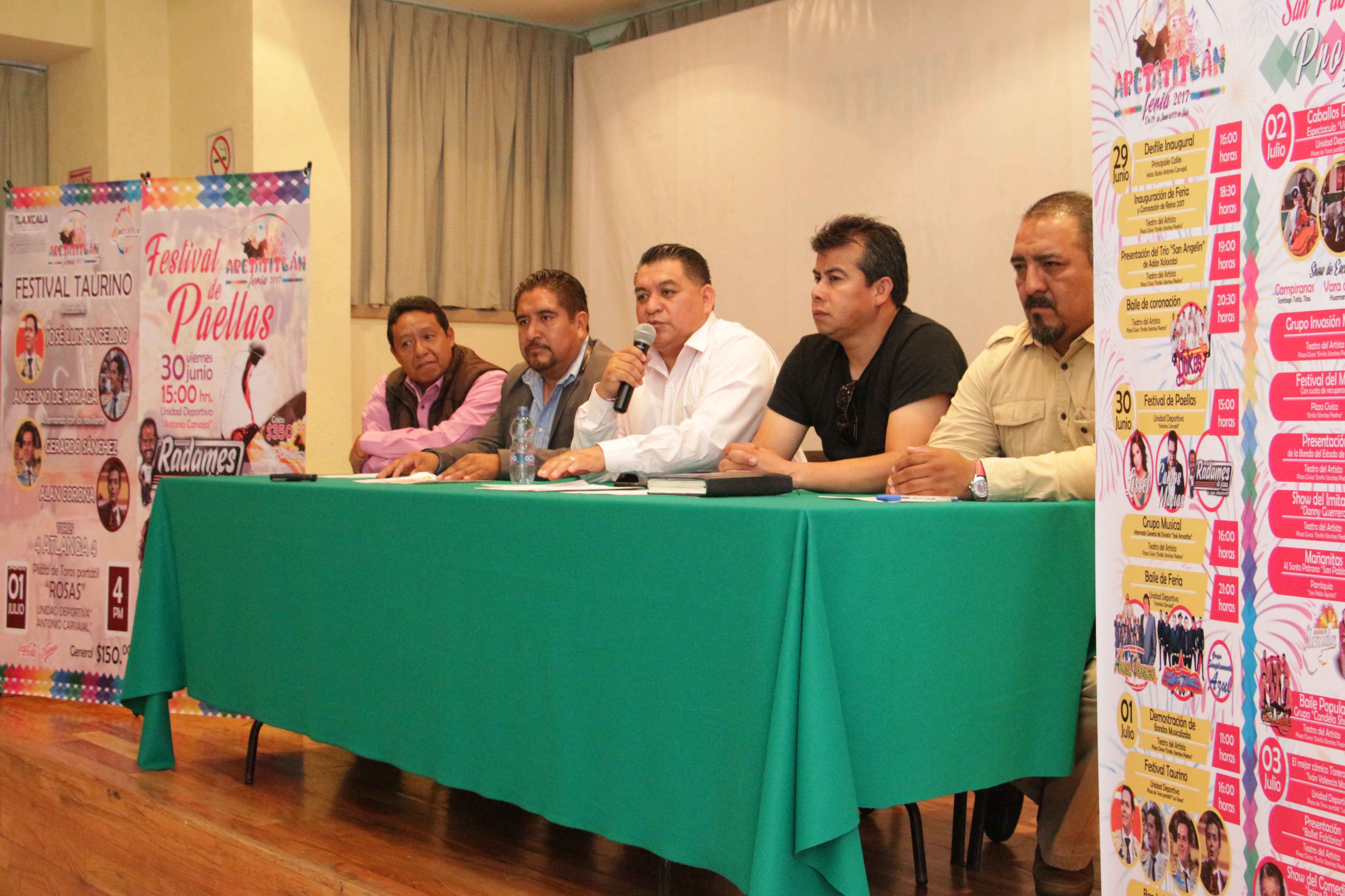 Presenta Ayuntamiento de Apetatitlán su Cartel de Feria 2017