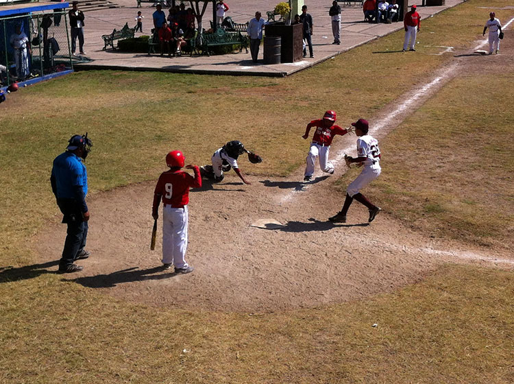 Cierra con victorias la etapa regional de Olimpiada de beisbol