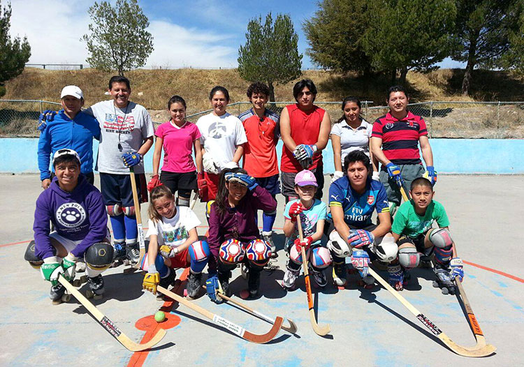 Se presenta en Apizaco el equipo de Hockey de la BUAP