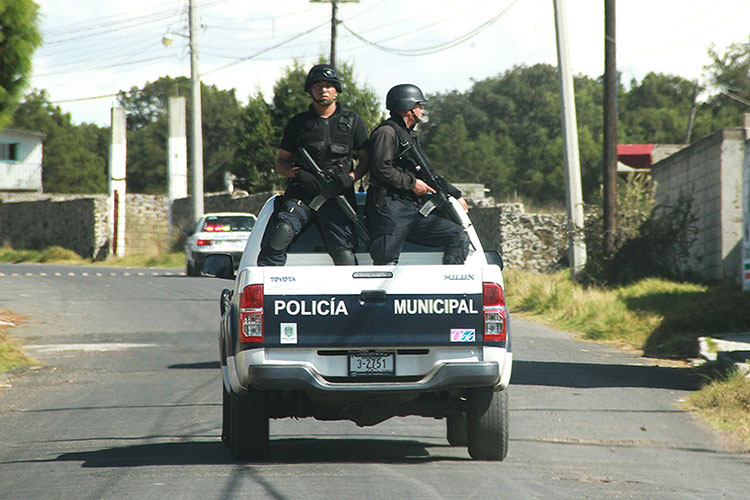 Detienen en Apizaco a joven que circulaba con moto robada