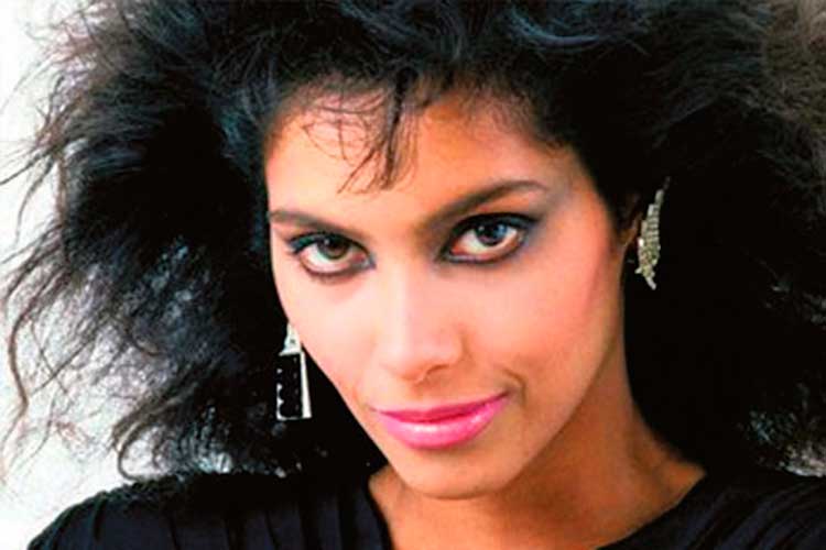 Fallece por insuficiencia renal la cantante Vanity